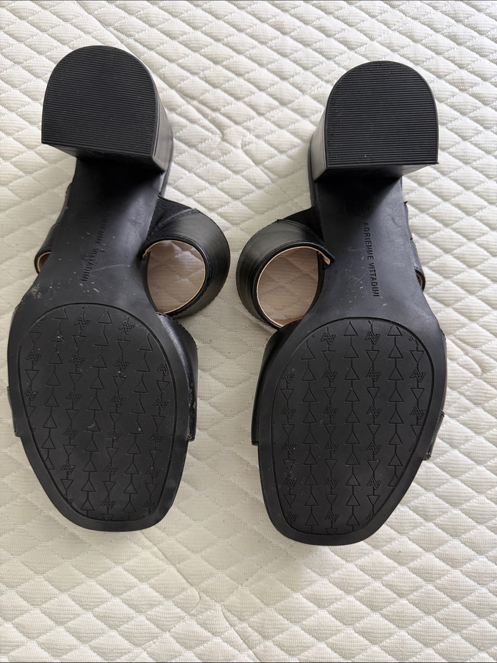 Adrienne Vittadini Avah Black Double-Strap Sandal - Picture 3 of 6